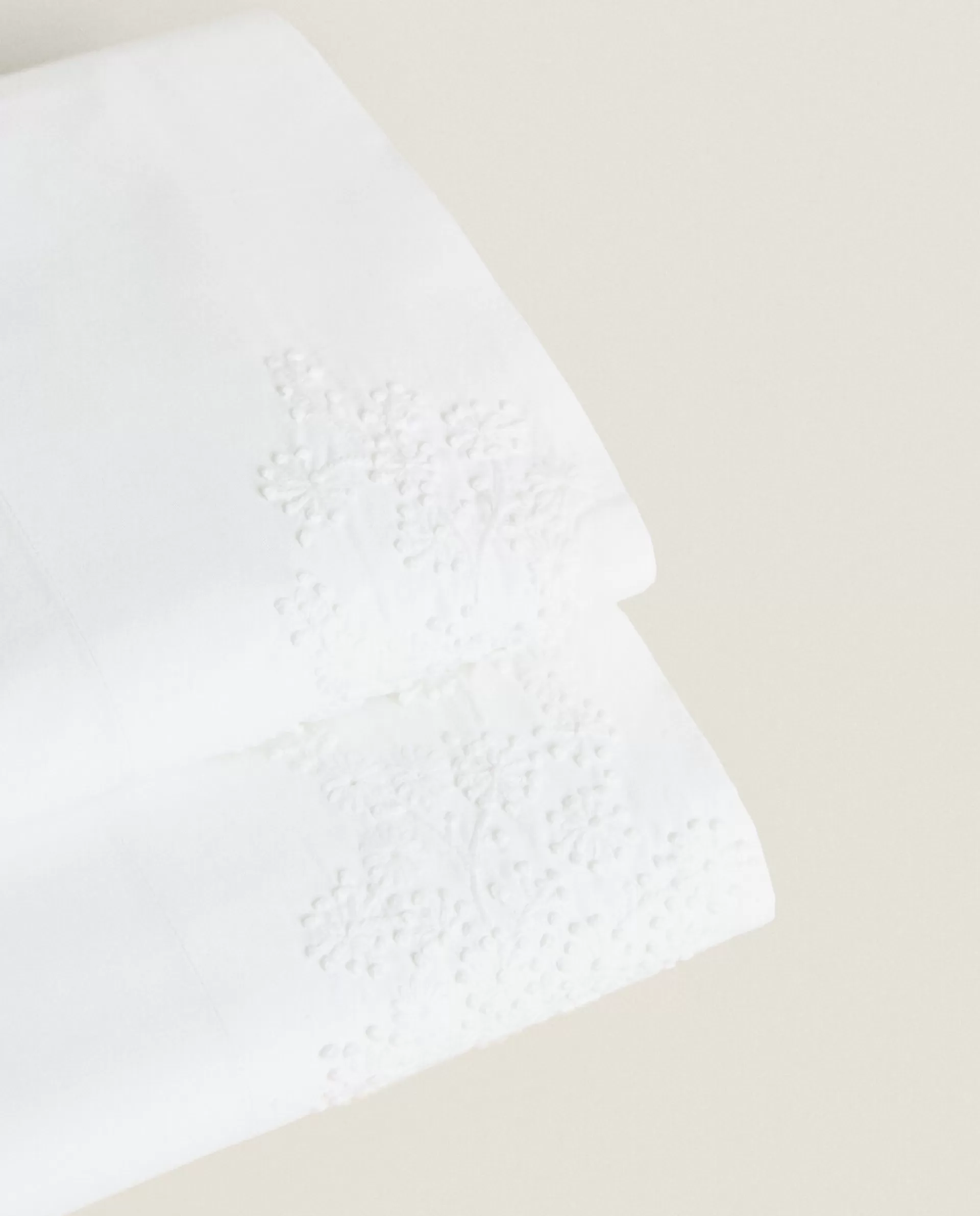 ZARA Home Floral Embroidery Flat Sheet White Hot