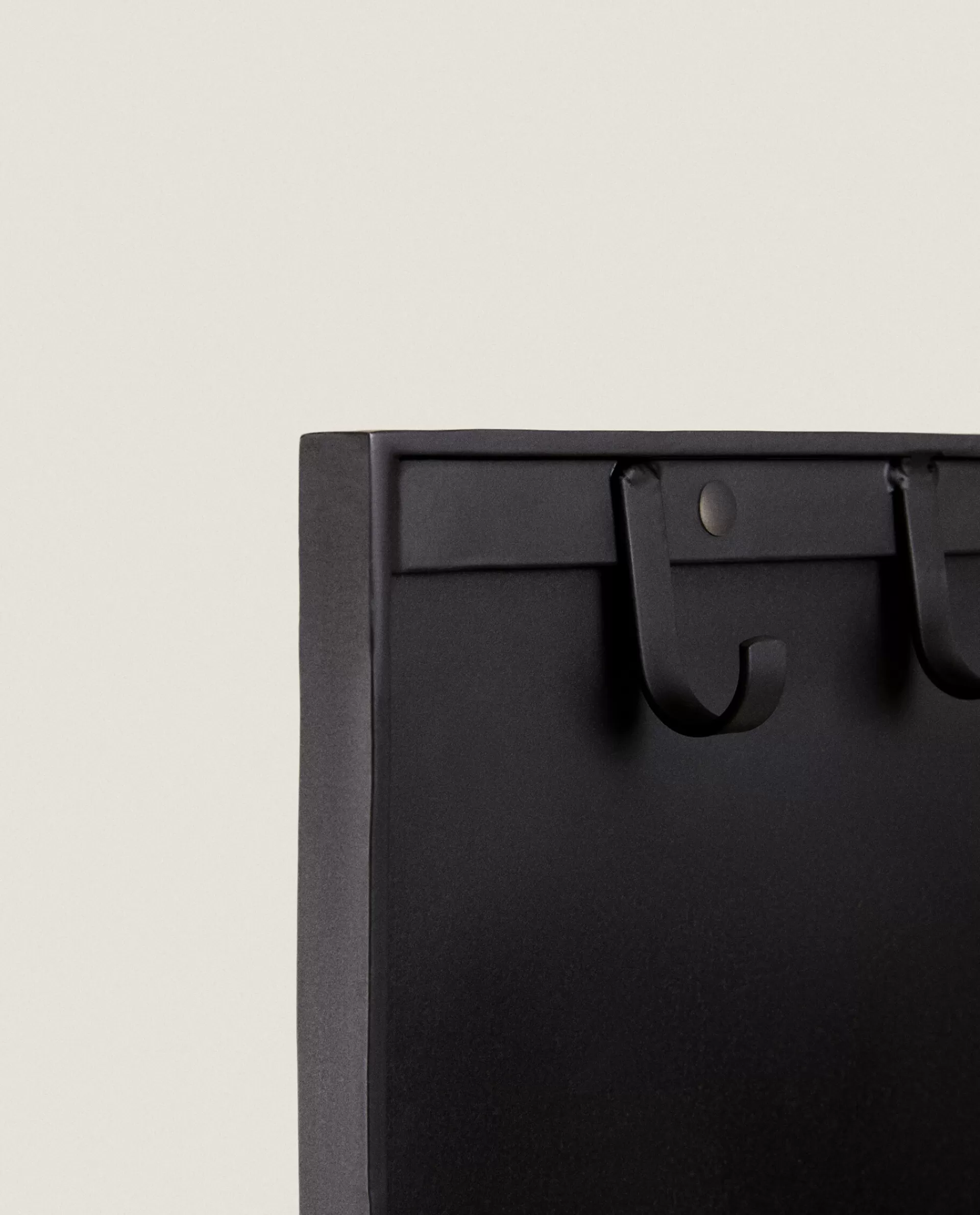 metal_hanging_full_length_mirror_4-1.webp ZARA Home Metal Hanging Full Length Mirror Black Best Sale