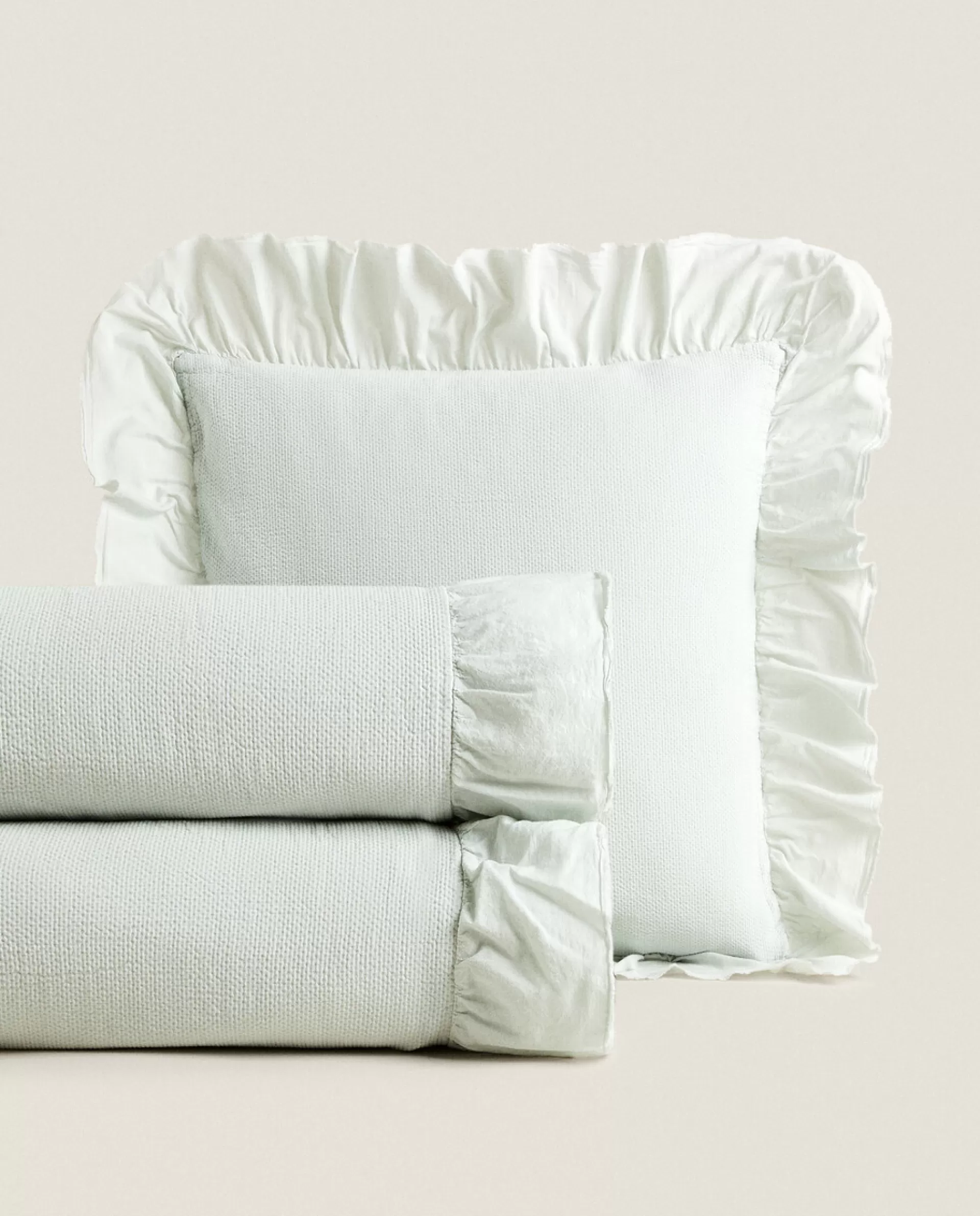ZARA Home Ruffle Trim Bedspread Green Clearance