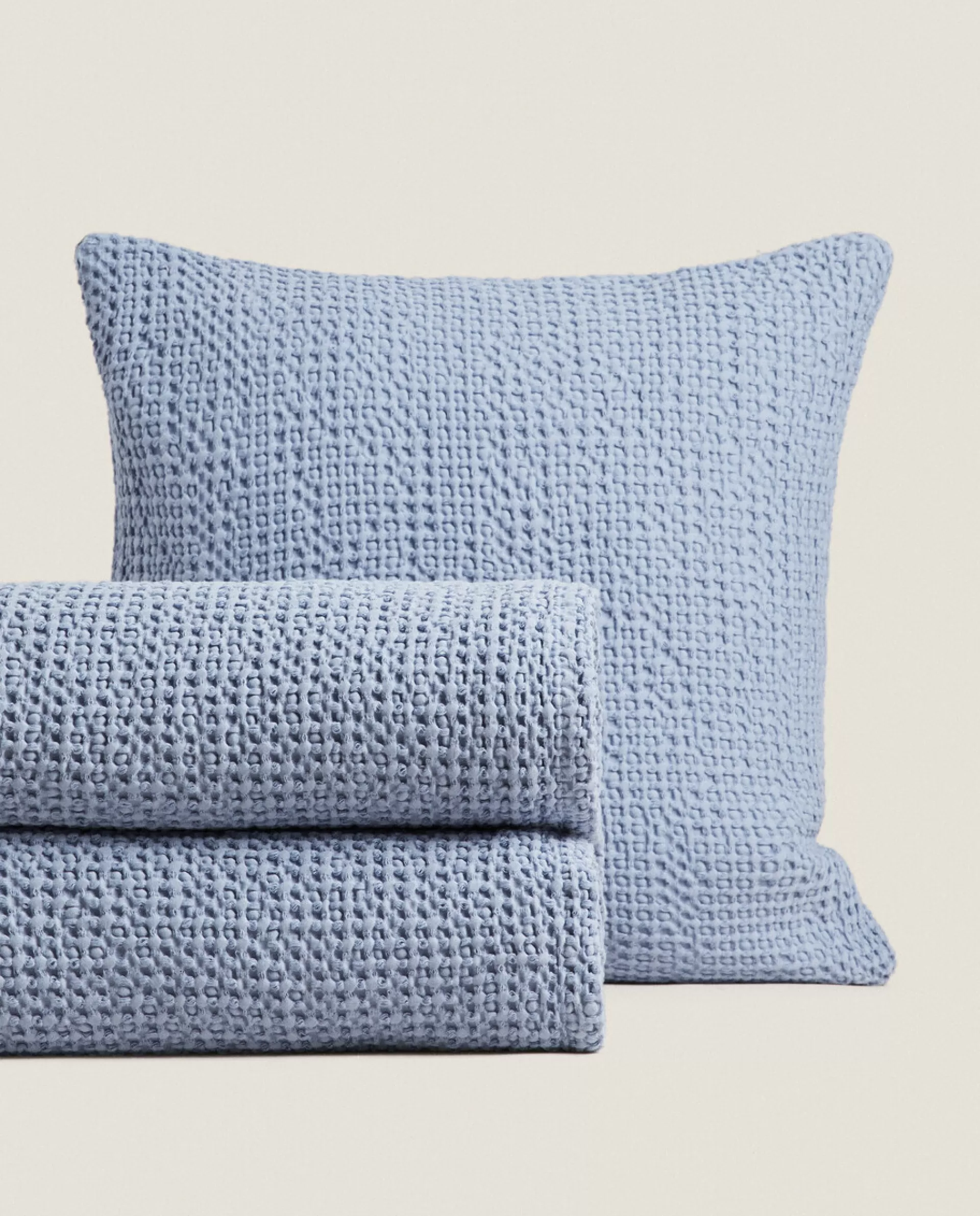 ZARA Home Waffle Knit Bedspread Blue New