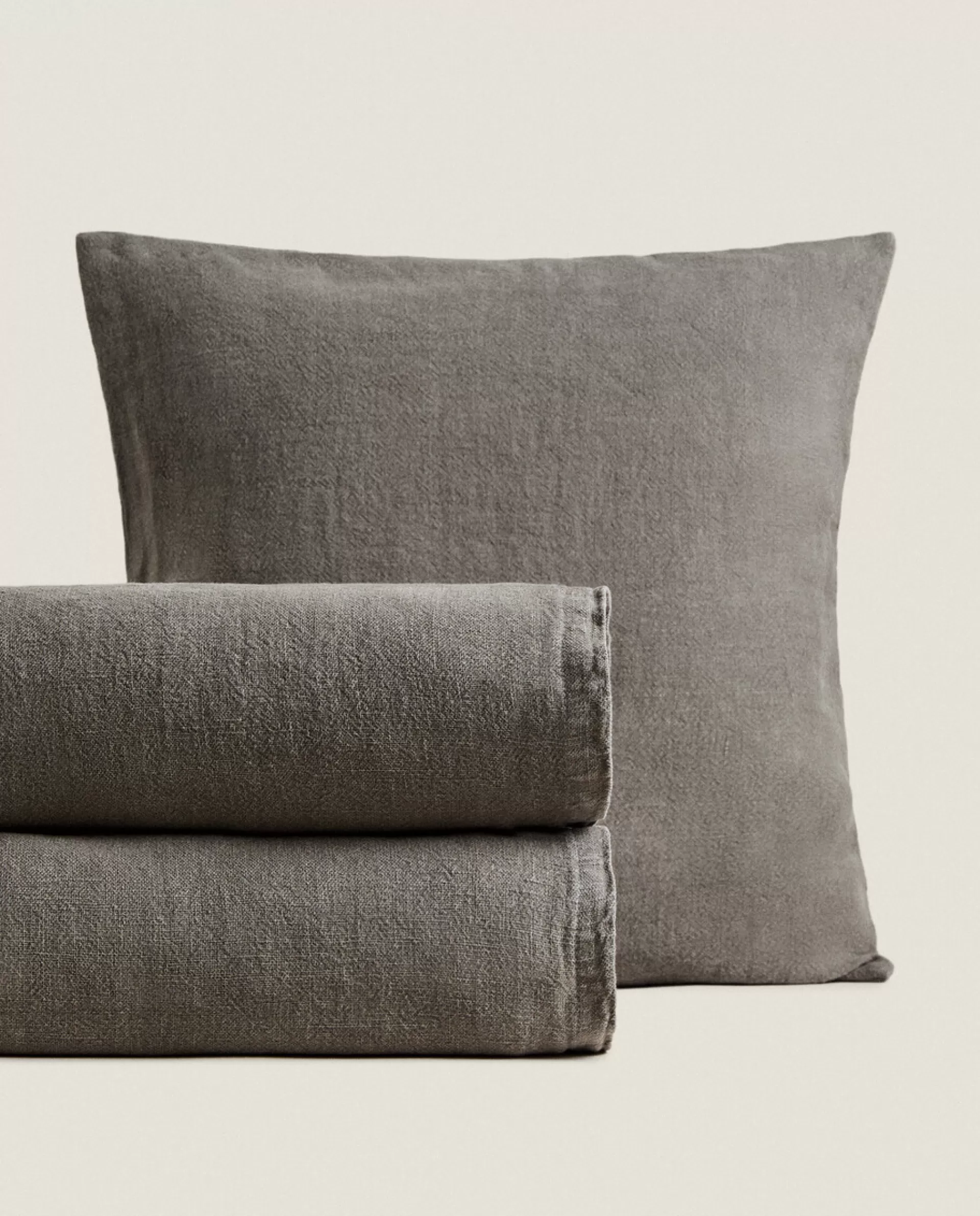 ZARA Home Washed Linen Bedspread (400 Gsm) Grey Online